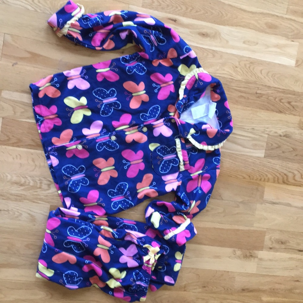 Girls pajama set size 4T